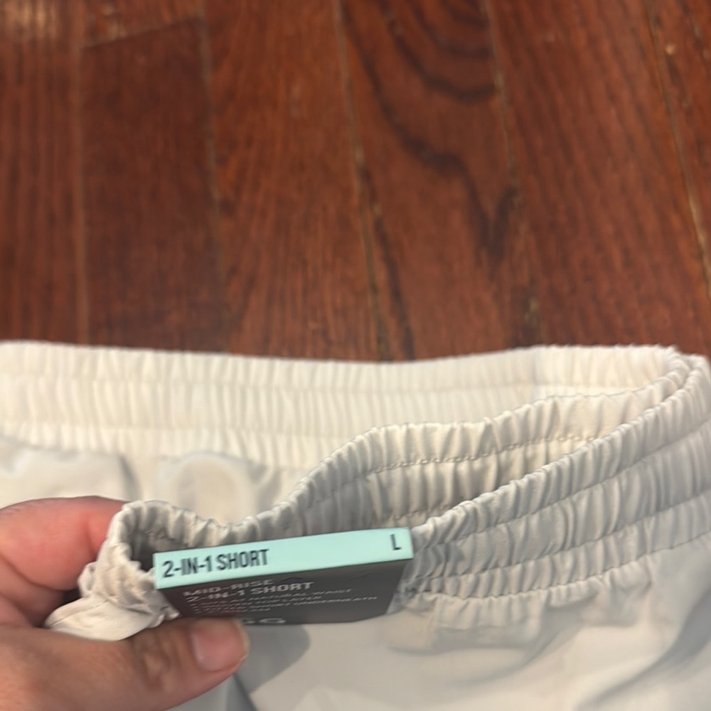 DSG Light Gray (almost white) Athletic Shorts Relaxed Fit - Picture 5 of 5